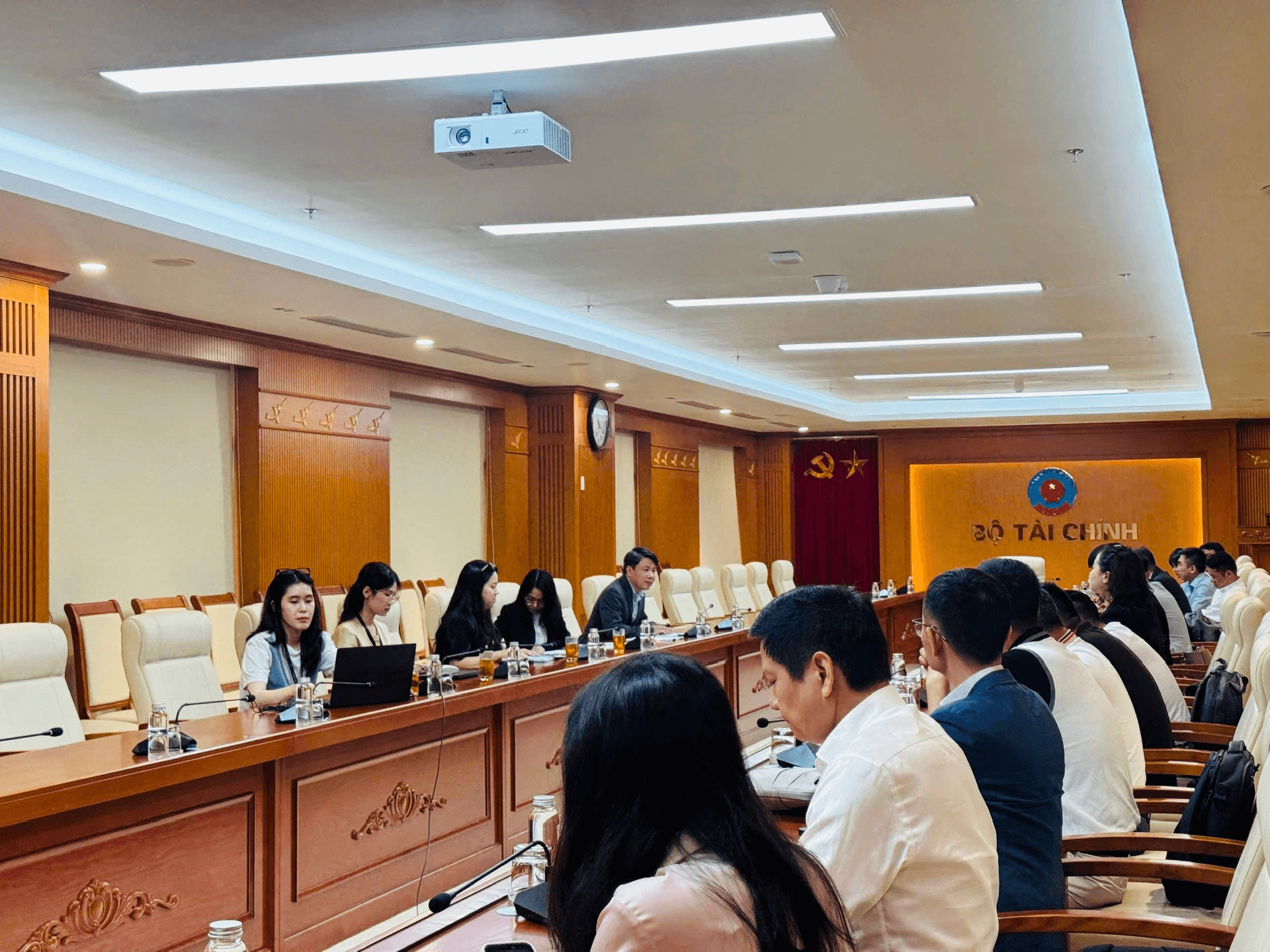 CỤC ĐẦU TƯ NƯỚC NGOÀI LÀM VIỆC VỚI ĐOÀN DOANH NGHIỆP TRUNG QUỐC VỀ AI VÀ KINH TẾ SỐ.
