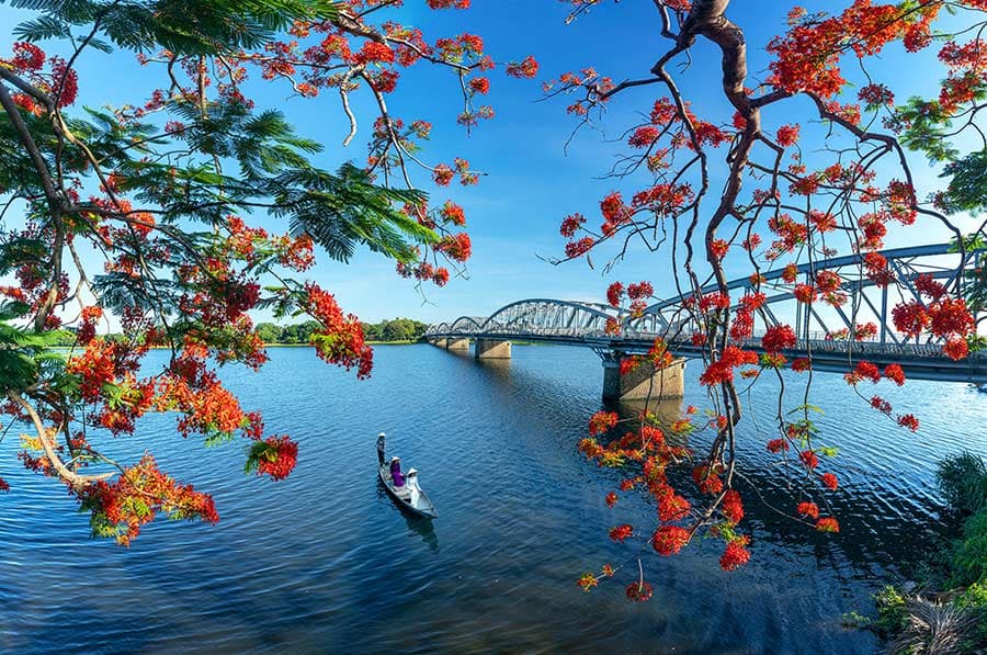 Tripadvisor vinh danh Huế là điểm đến trăng mật lãng mạn hàng đầu thế giới năm 2026