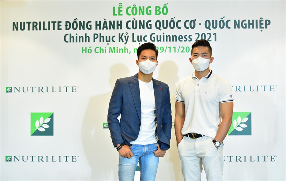 Hai anh em Quốc Cơ - Quốc Nghiệp.