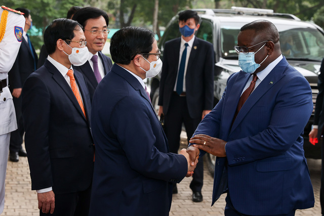 Tổng thống Sierra Leone: Đặc biệt ngưỡng mộ và mong muốn Việt Nam chia sẻ kinh nghiệm trong nông nghiệp - Ảnh 1.