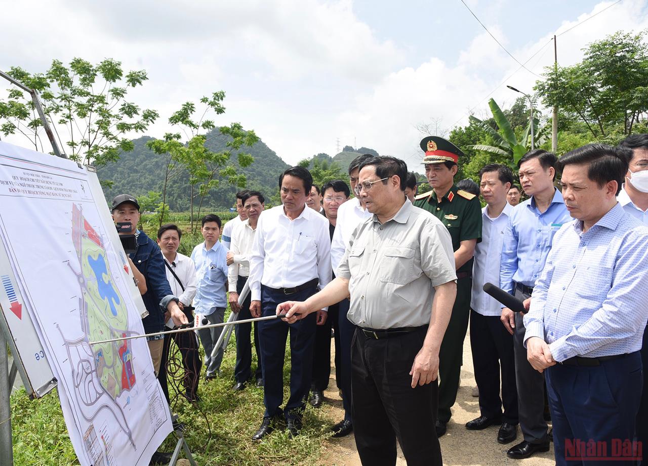 Thủ tướng Phạm Minh Chính khảo sát một số dự án, công trình tại Sơn La -0