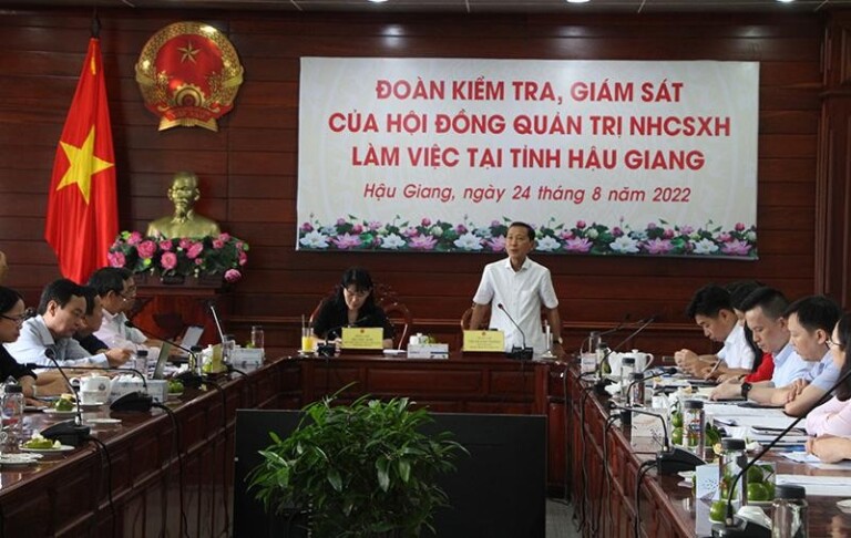 Ông Võ Thành Thống, Thứ trưởng Bộ Kế hoạch và Đầu tư phát biểu tại buổi làm việc.