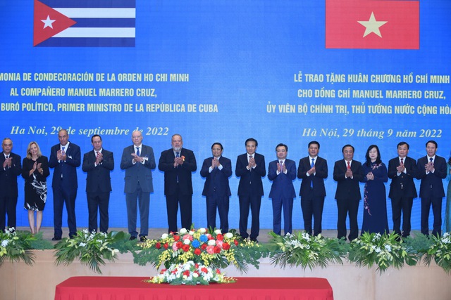 Thủ tướng Chính phủ Phạm Minh Chính hội đàm với Thủ tướng Cộng hòa Cuba Manuel Marrero Cruz - Ảnh 3.