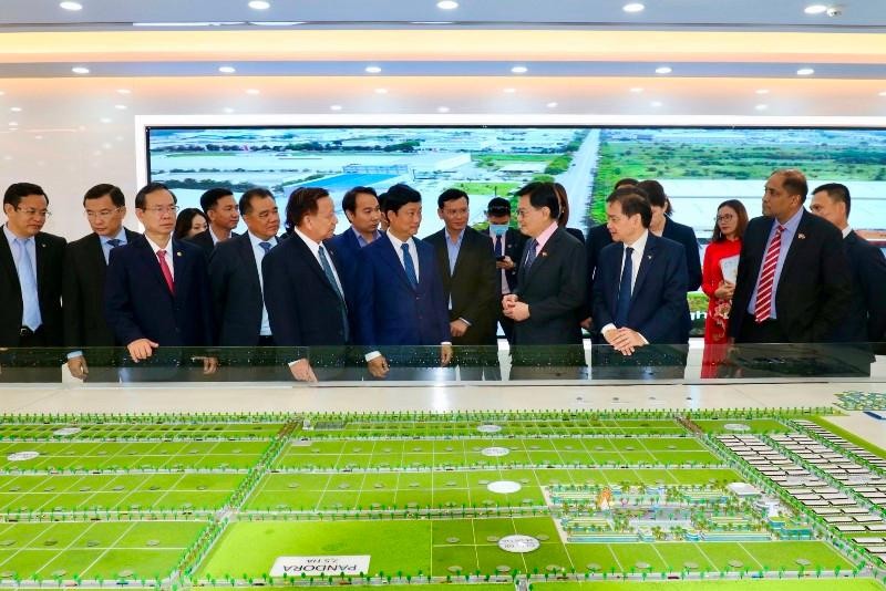 Các khu công nghiệp Việt Nam-Singapore thu hút 17 tỷ USD vốn đầu tư ảnh 1