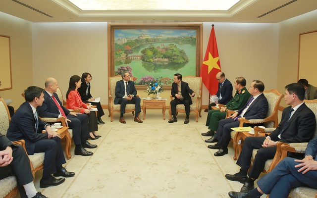 Phó Thủ tướng Trần Hồng Hà tiếp lãnh đạo Tập đoàn Airbus Helicopters Toàn cầu- Ảnh 2.